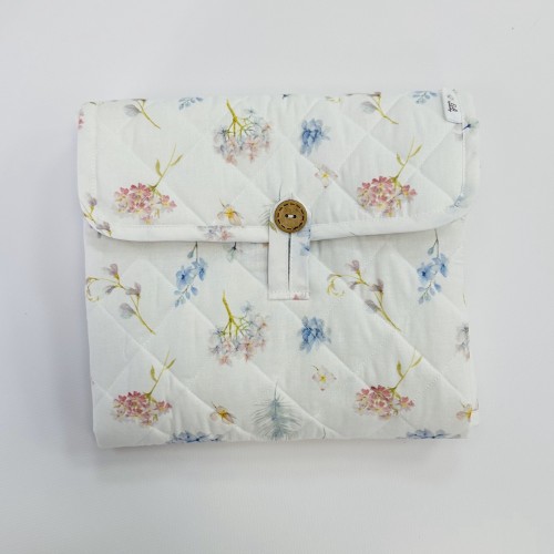 Набор сумка пеленатор и пеленки ELA Textile&Toys Гортензии Белый/Розовый 100х80 см GS001RF