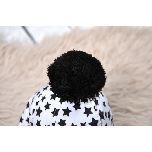 Зимняя шапка детская Magbaby Аляска Черные звезды 0-5 лет Белый/Черный 103189